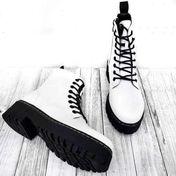 New Off White Combat Lace Up Lug Sole Boots - Picture 4 of 4